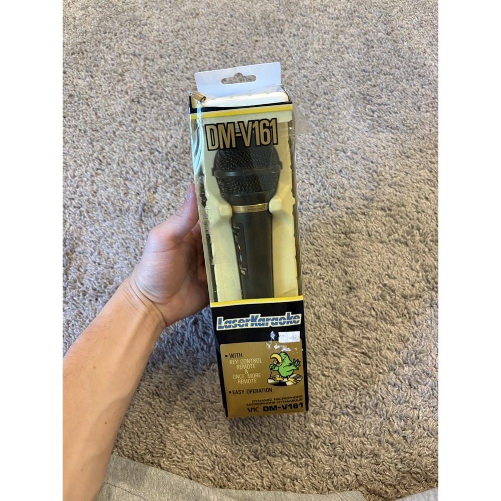 Vintage Pioneer DM-V161 Uni-Directional Dynamic Microphone Made in Japan